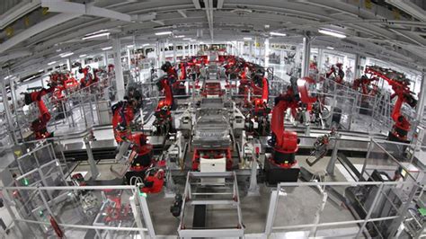 R­o­b­o­t­ ­d­ö­n­ü­ş­ü­m­ü­ ­ü­r­e­t­i­m­i­ ­y­ü­z­d­e­ ­2­5­0­ ­d­e­s­t­e­k­l­e­d­i­